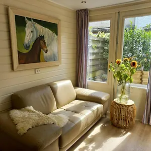 https://chalet-le-papillon.zandvoort-hotels.com